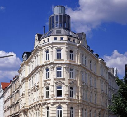 Der Architekt Roland Klingsporn optimiert die Qualität und den Nutzwert von Gebäuden durch den Einsatz von öko-effektiven Produkten